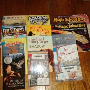 Bundle of kids' books